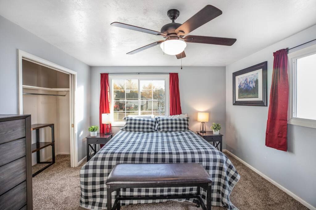 Pet Friendly Millcreek Home Close To Downtown/Mtns Salt Lake City Exterior foto